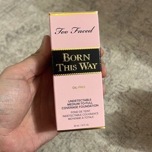 BRAND NEW | Porcelain | Born This Way Foundation
